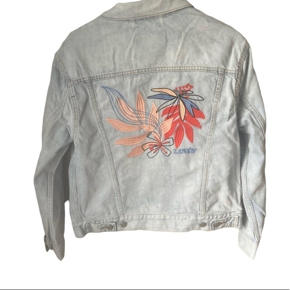 Limited Edition Levi’s Art Class Ex-boyfriend Trucker Jacket NWT S - Picture 2 of 11